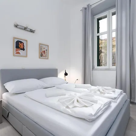 Centar Apartments Rijeka Exterior photo